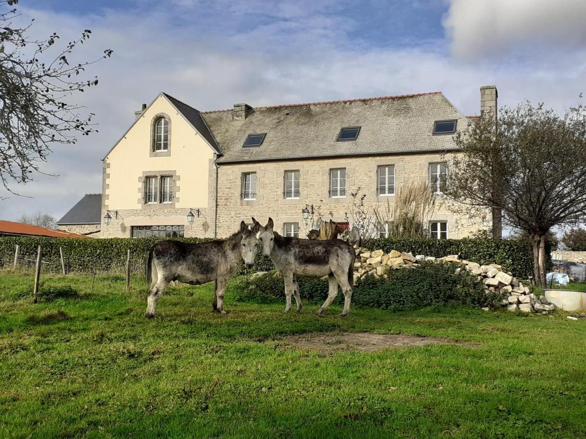 Auberge De Saint Jean Ploumilliau Exterior foto
